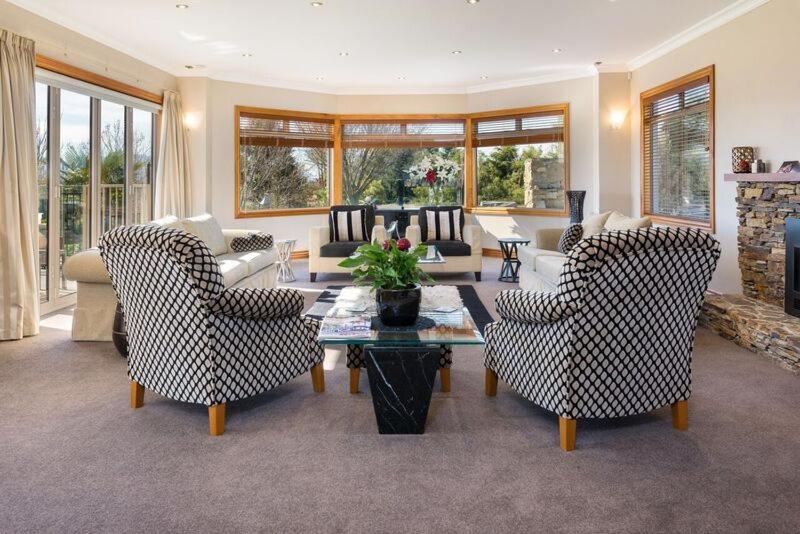 Aldaha Luxury Accommodation Blenheim Bagian luar foto